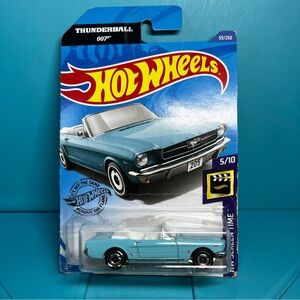 ⭐️ Mattel Hot Wheels - HW Acreen Time 5/10 - ‘65 Ford Mustang Convertible - 2013